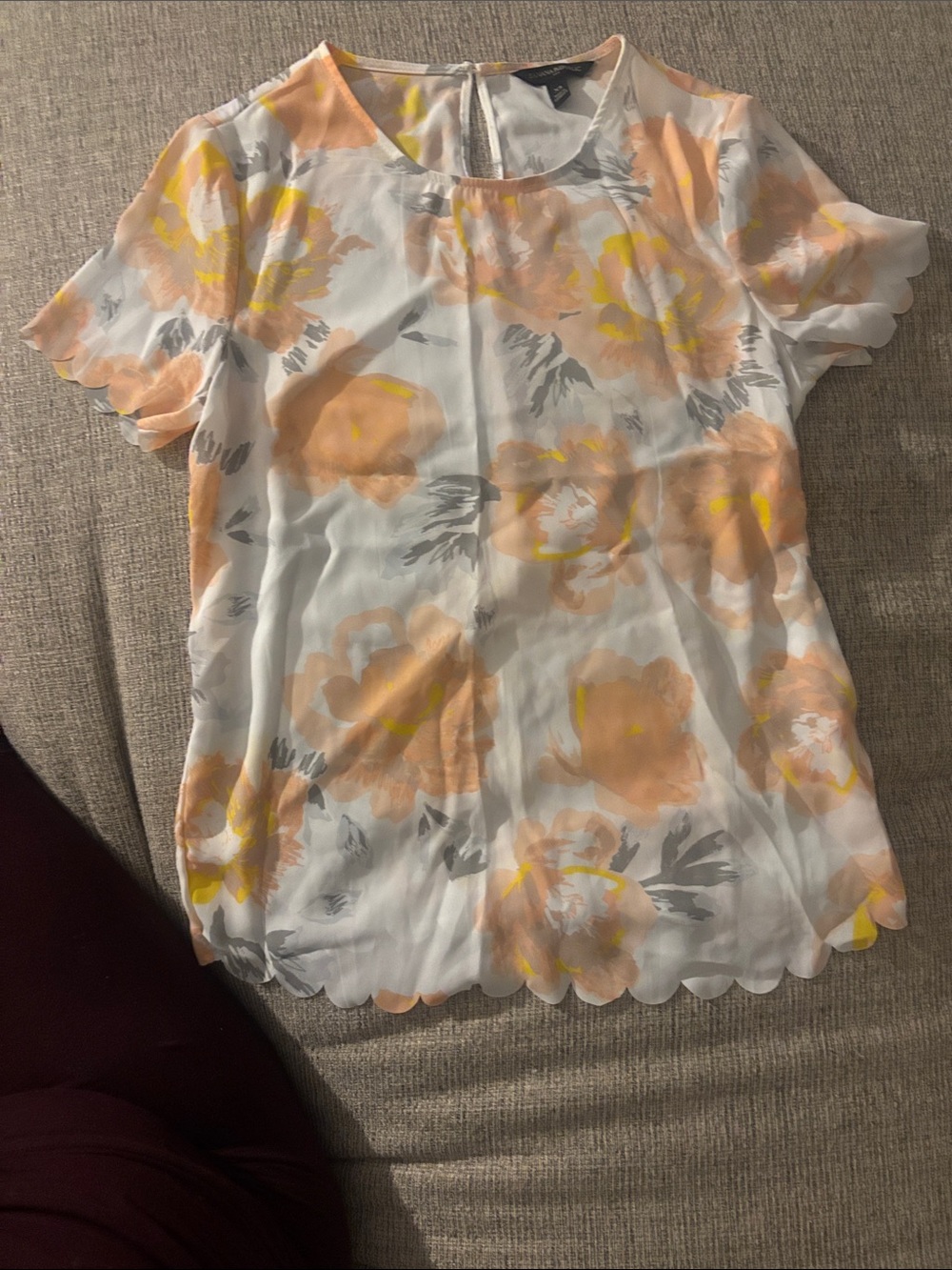 Banana Republic White Floral Scallop-Edge Blouse in Peach and Yellow